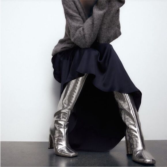 NWT Zara laminated heeled silver boots - Picture 5 of 9